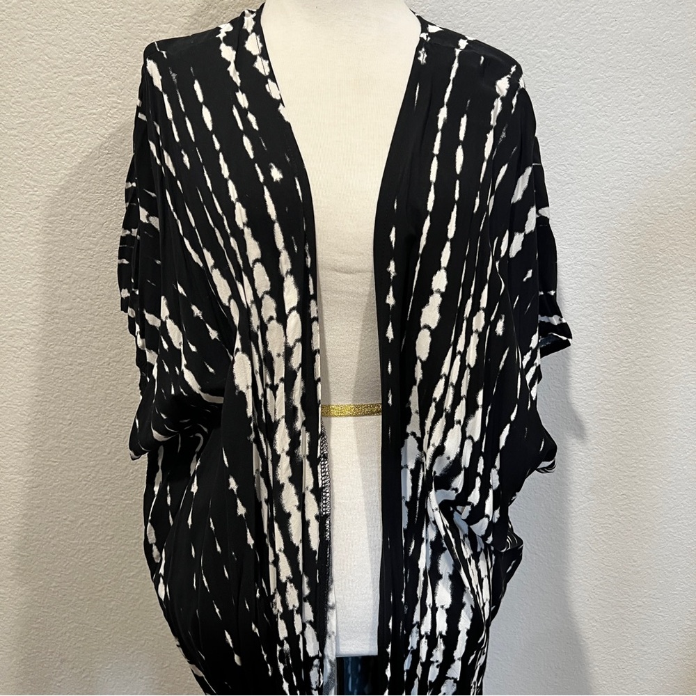 Vici Collection Kimono Swim Coverup 🖤